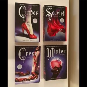Lunar Chronicles Book Series #1-4 by Marissa Meyer
